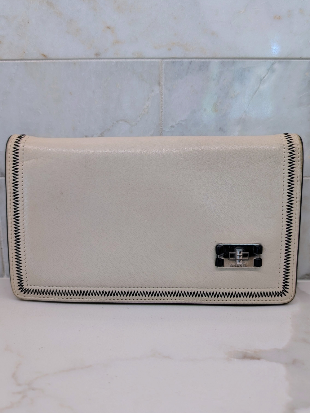 Chanel White Leather Mademoiselle Flap Wallet